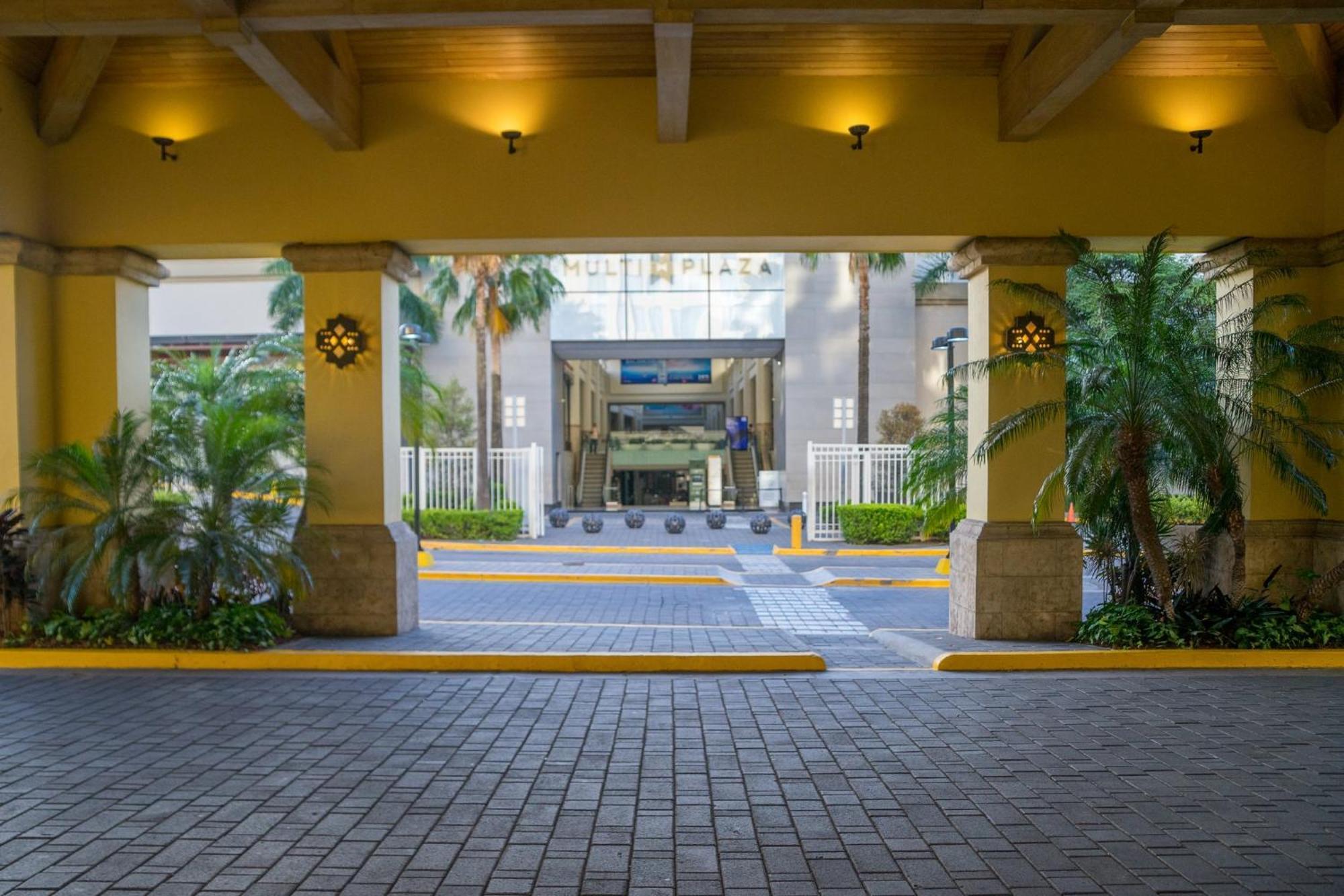 Intercontinental Tegucigalpa At Multiplaza Mall By Ihg Luaran gambar